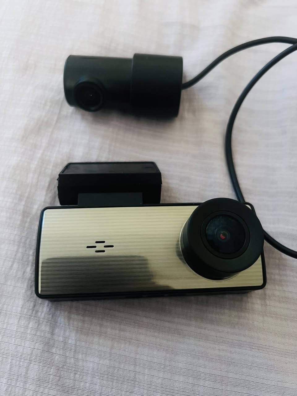 داش كام اماميه 4k خلفيه2k 
مستخدمه قليل للبيع قيم واخذ بدون ملحقات مكاني بالنجف


**إذا كنت صاحب هذا الإعلان وتريد حذفه لأي سبب، رجاءا أرسل رسالة إلى الدعم الفني**