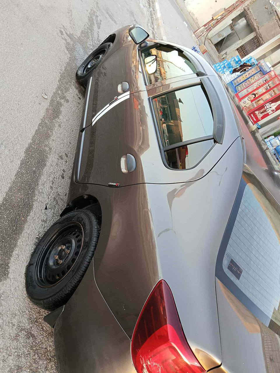 رينو سيمبول 2019 حره 
رقم بغداد 
العنوان بغداد♕او السماوه 
منضومه غاز 
شاشه 
الضرر جاملغ يسار السايق الامامي  واشويه من البنيد 
ماشيه فوگ ال100.
محرك عالفحص.. 
خلل بسيط بالگير.. بس اول ماتحرك السياره.. 
السياره خير من الله. 
للاستفسار اكثر تفاصيل الاتصال ‏‪***********‬‏ واتساب
