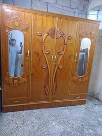 غرفه اخشاب • مستخدم شوي • بيه مجال
