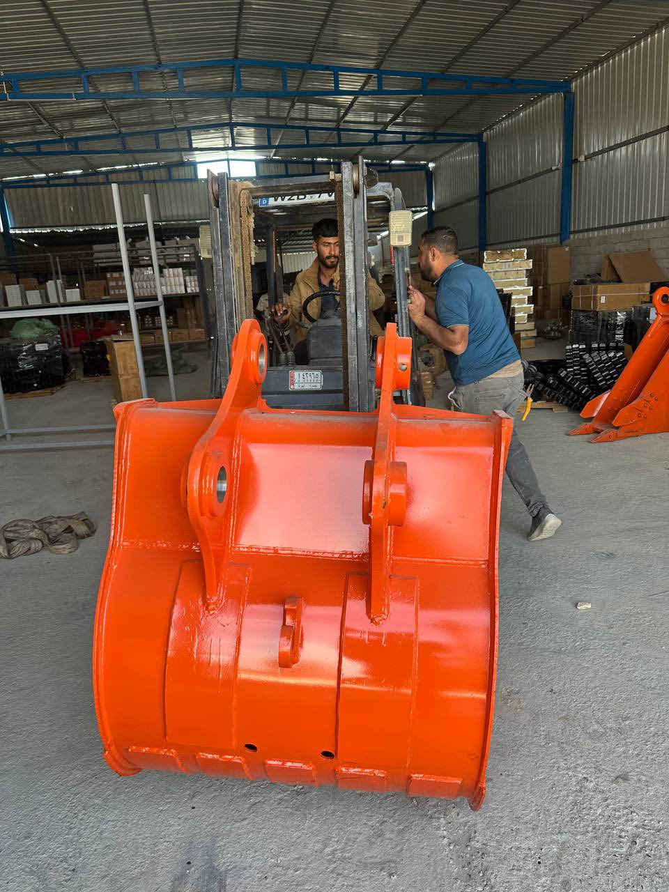 الحمدلله تم وصول الحاوية الثانية من قطع غيار الحفارة الهيتاشي 🇯🇵🇯🇵🇯🇵🇯🇵🇯🇵🇯🇵🇯🇵🚛
متوفر جميع أنواع الايتمات لقطع الغيار 
العنوان : بابل الشوملي الحي الصناعي 📍
الهاتف : ‭0770 437 7146‬ سيد عباس 📞
متوفر خدمة توصيل جميع المحافظات 🚛✔️
.
.
.
.
.
.
.
.
كروب حفارات واسط ✅️✌️
كروب حفارة حفارات العراق
كروب حفارات
#العراق
#هيتاشي
#حفارات
