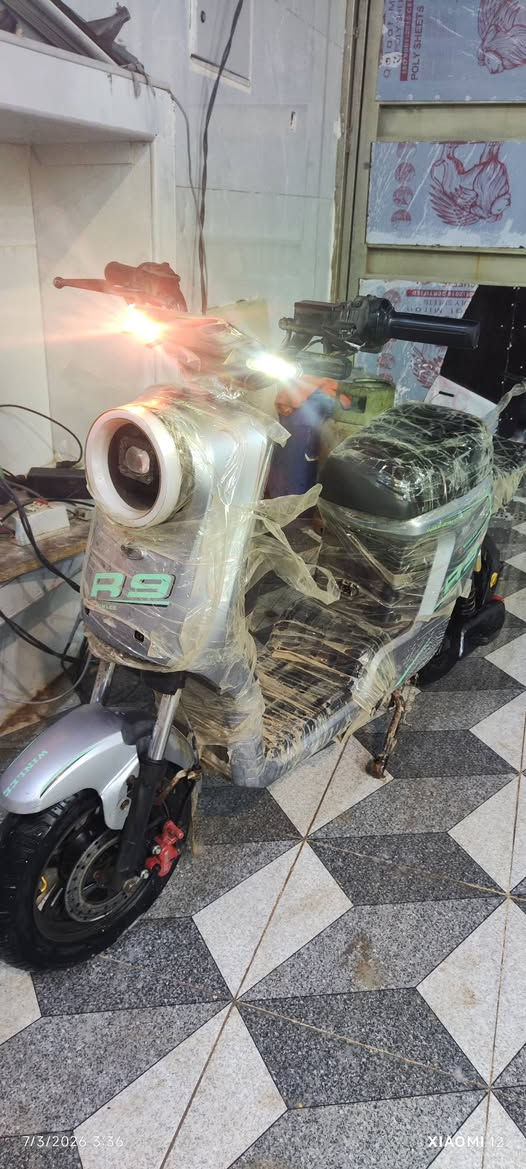 دراجه شحن R9 موديل2025 صالي اقل من شهر بدلت بطاريات دراجه كلش جديده وما متعوب اروح بيه بس للمدرسه وارجع السعر 400 المحافظة البصرة


**إذا كنت صاحب هذا الإعلان وتريد حذفه لأي سبب، رجاءا أرسل رسالة إلى الدعم الفني**