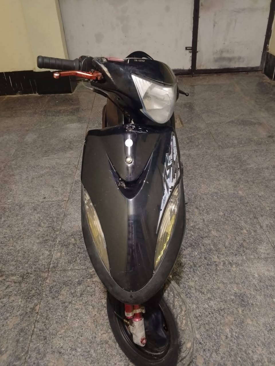 السلام عليكم ماكس عدلة مفتوحة مرة وحدة مبدل فقط لاستيك ولف كلة شغالة كهربائيات سلف هندر  اشاير كلة شغال شلعة ومعدل طيران كلش حلوة   كفرات ختم واحد وي المكينة  السعر 550 وبيه مجال للشراي للاستفسار ***********
