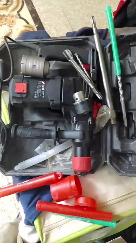 السلام عليكم ورحمه الله 🩷
جديد غير مستخدم. 
استيراد خاص 
كوسره حجم صغير 
ودريل. 850واط للخلط المادة والتكسير والتقشير 
  850واط حقيقي. استيراد خاصة  السعر 50الف العنوان التميميه لايوجد توصيل
***********
