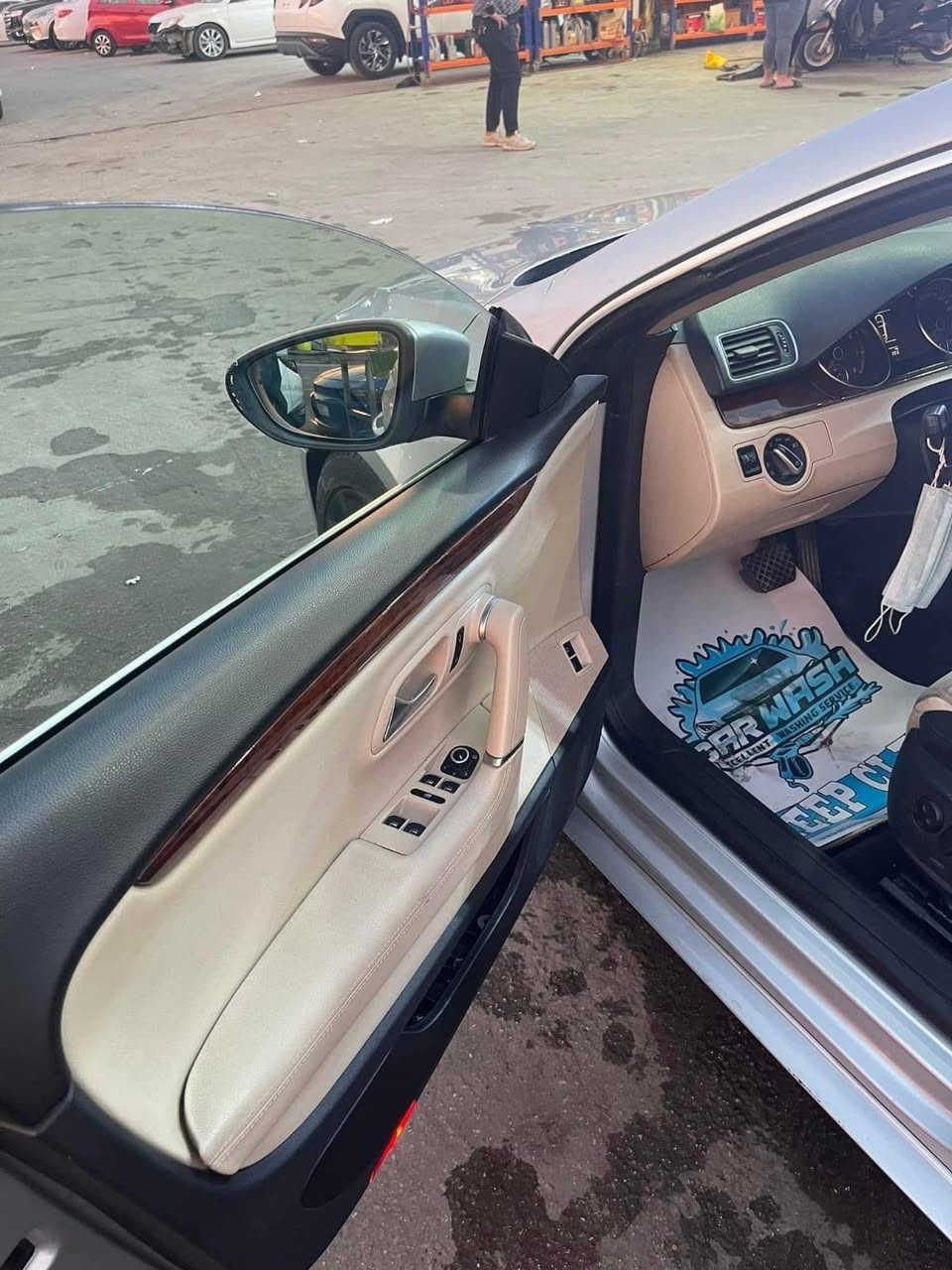 السلام عليكم عندي كولف بسات ٢٠١٢ للبيع السعر ٧٨ورقه وبيه مجال


**إذا كنت صاحب هذا الإعلان وتريد حذفه لأي سبب، رجاءا أرسل رسالة إلى الدعم الفني**