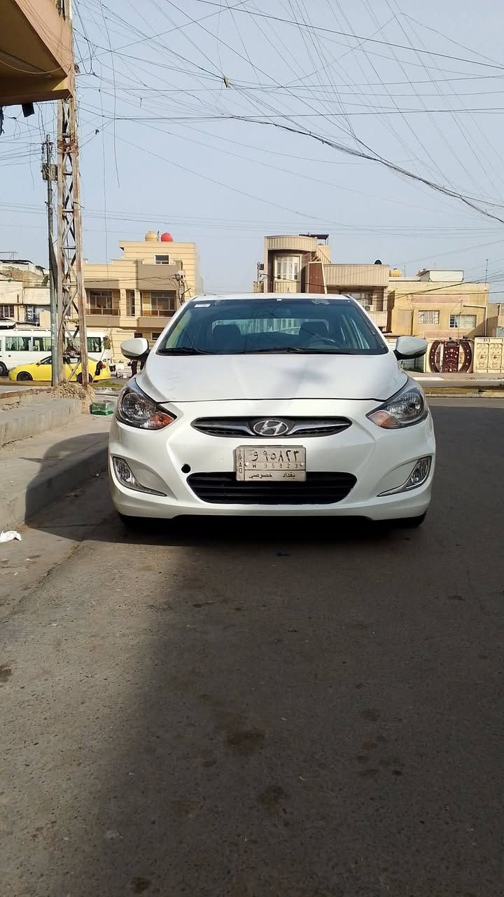 السلام عليكم اكسنت خليجي 2015رقم بغداد ماشية 73الف  بيها 3قطع صبغ. السعر 105وبيها مجال بسيط العنوان بغداد حي القاهره ***********
