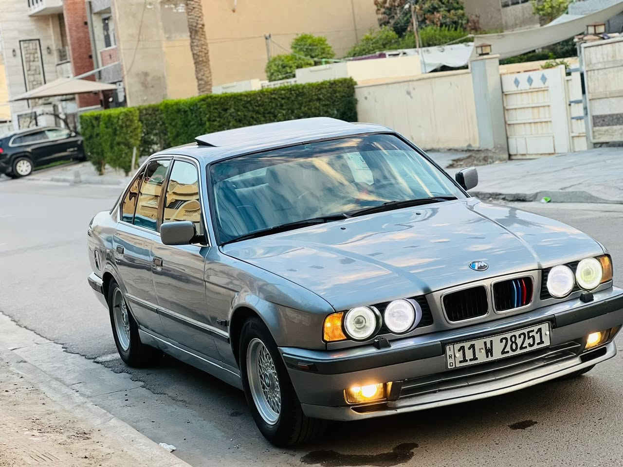 السلام عليكم للبيع بي ام موديل 1992 محرك مسكر كير 

توماتيك شرط صدر امامي خلفي جديد تخم تاير جديد صبغ 

عام جماليه بدون حادث رقم بغداد  مشروع وطني باسمي 

السياره ايمت تريد وين احولك   سنويه الغايه 2028 هزه جديد  

كابون بانزين بيها تبريد ثلج  تدفئه نار  فتحه بجم عريض 

جام اربعه كهرباء  السعر 68 مكاني الموصل ***********
