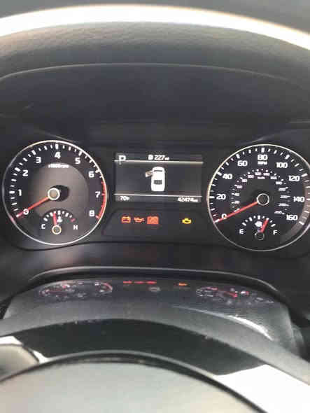 ياالله كيا  فورتي للبيع موديل 24 السعر 160 وبيها مجال شي بسيط سيارة حلوة ماشية 42 اي قطعة مامبدلة بيها والحادث موضح  بلصور السيارة ويل كب مامتواجد على الفيس هذا رقمي ***********
