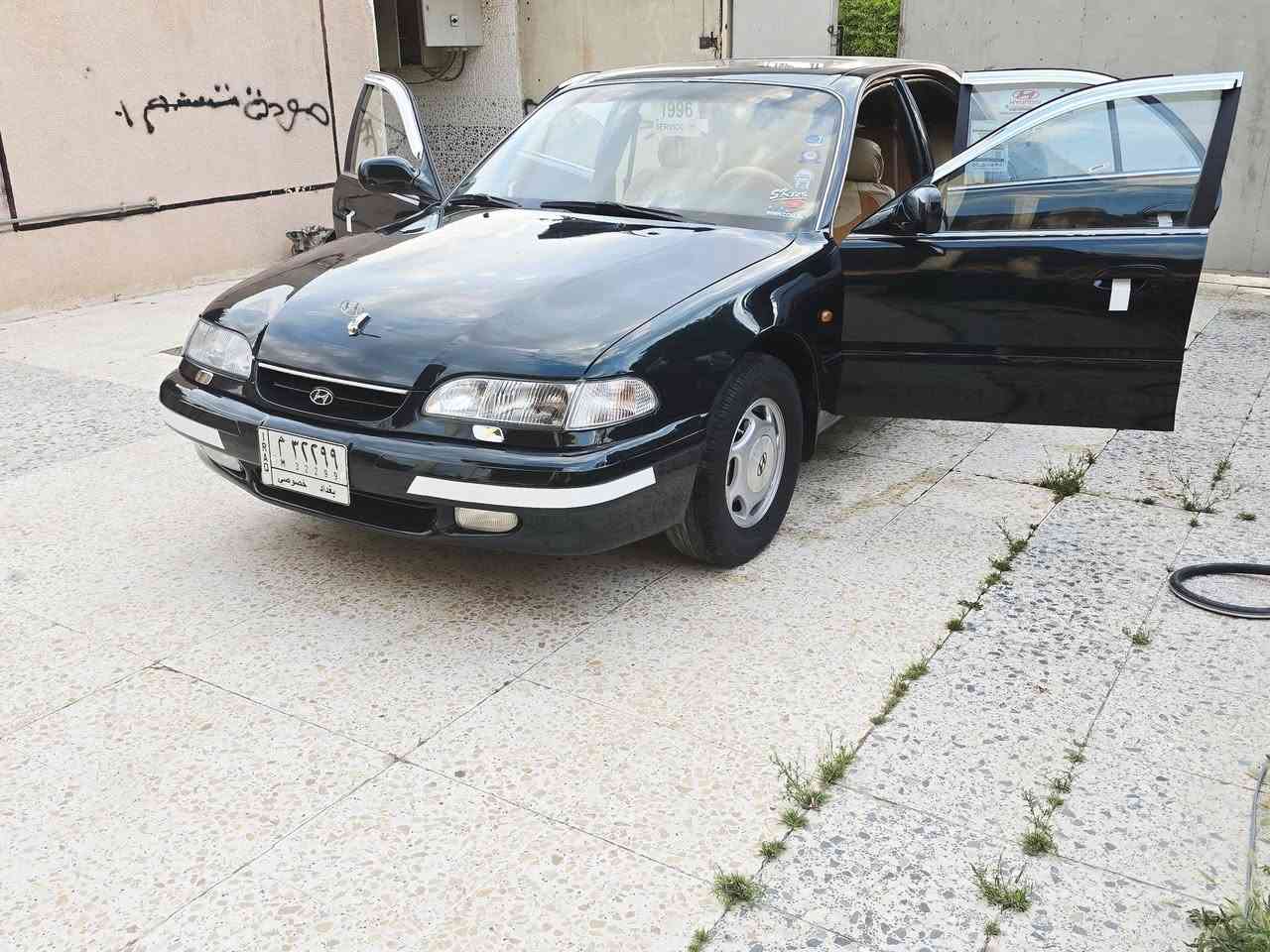 سوناتا تو رقم بغداد موديل ١٩٩٤ لون زيتوني مصبوغه صبغ درجه اولى للجماليه مكفوله من ضربه ولكص صدر خلفي أمامي جديد مكينه وكير حاويه شادهن #سعر55 وبيهه مجال مكاني ديالى الغالبيه للتفاصيل سيد حيدر ***********..
