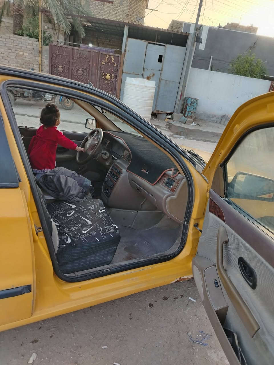 سمند موديل 11 ناطقه صاحبها الشرعي موجود يمي بالكوت السنويه عضم عاج صاقطه ٢٠١٩رقم  واسط السعر 24 ورقة  السياره مسوي عليهه ادامه كامله راديتر+ صدر امامي خلفي كامل ويه المشط جديد باتري جديد تخم بلكات تخم نوزلات قاعده فيتبم جديد كامله قوايش جديده السياره عليهه هيئه مااعرف شكد عل مشتري السياره ستوني شاد مكينه جديده وكير صار يومين والكشر كدام عينكم  مكاني واسط الكوت شارع النفط للاستفسار الاتصال على الرقم *********** اسيا
*********** ترهم مراوس
