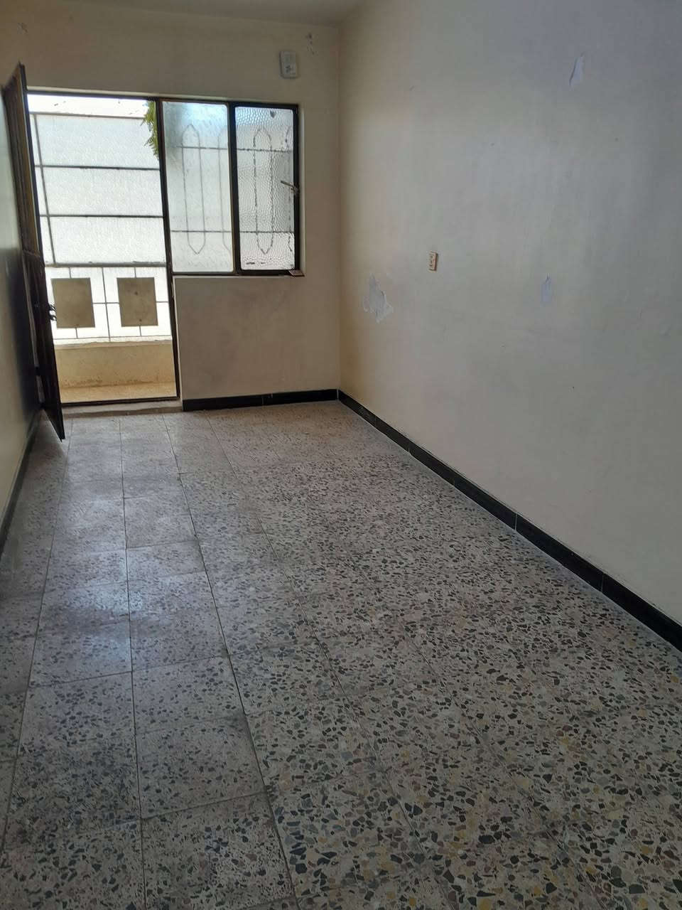 شقه للايجار غرفتين وصاله للمزيد من المعلومات الاتصال ع الرقم ***********
