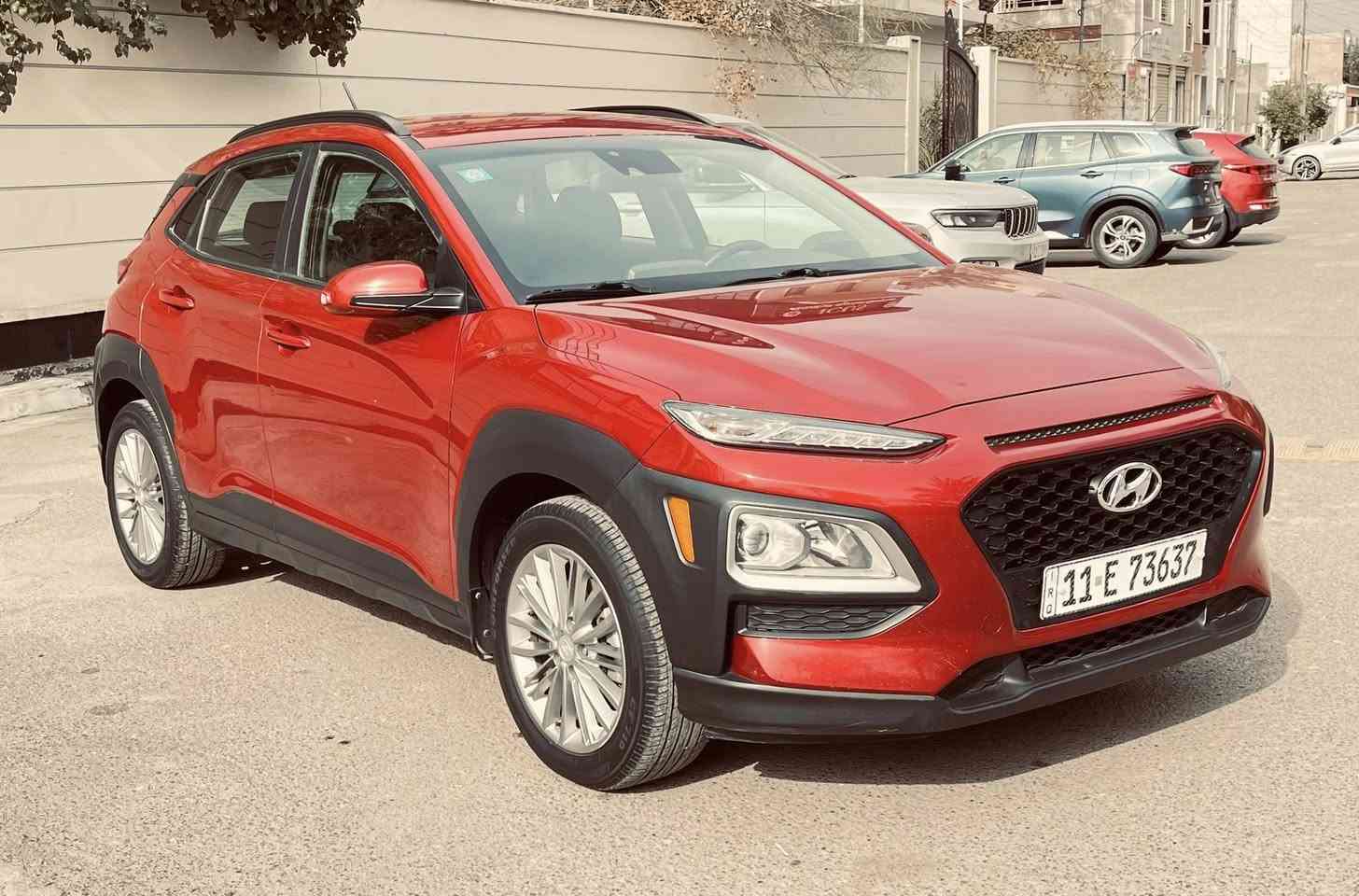 سلام عليكم  للبيع فقط
هونداي كونا 2020 لون احمر 
محرك 2000 دوش كير AT 
داخل لونين اسود ورصاصي 
بصمة تشغيل + ابواب 
لد نهاري - لايت عدسة 
رادار امامي + جانبي
اشاير بلمري ويل كب كبير 17 
( فور ويل ) AWD 
كشن امامي هيتر  - ماشية 83mi
3 انظمة قيادة سبورت - نورمال - فور ويل 
تحكم ستيرن شاشة كاميرا 
مانع انحدار - تحديد مسار 
حادث سيارة جانبي باب خلفي + جاملغ خلفي 
بدون ايرباك + بارد باب خلفي ايمن جزء بسيط 
بجم بلادي صندوق بلادي محرك كير تبريد صدر 
بلادي وضع شركة سيارة كاملة بدون اي نقص 
رقم بغداد باسمي السعر (  134 ) وبية مجال بسيط 
مكان سيارة بغداد زيونة / ***********
