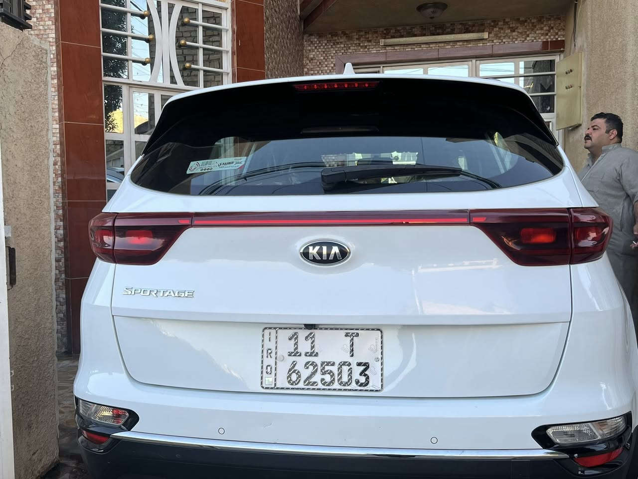 السلام عليكم  كيا سبورتج مديل ٢٠٢٠. خليجي ماشية ٧٢ شرط الفحص  بسم الحجي  سنوية جديدة  رقم دولي جديد  مواصفات  محرك ٢٠٠٠ دوش  شاشة  كامرة دوارة تحكم ستيرن تبريد قطعتين هند ابريك بل رجل اشارة بل مري وشفط المري شاشة اعطال  ثلاثة انضمة قيادة  داخل لونين عسلي واسود سويج عدد ثنين   فول عدة الفتحة و البصمة   ويل كب حجم ١٩  سيارة جديدة  بعدهة على وضعية الشركة 
ملاحضة : بيهة ٤ رصعات بل قمارة بسيطة جدا  السونار مرفق بل منشور 
السعر  210  وبيهة مجال بسيط 
مكاني بغداد حي التراث 
الرقم /***********
