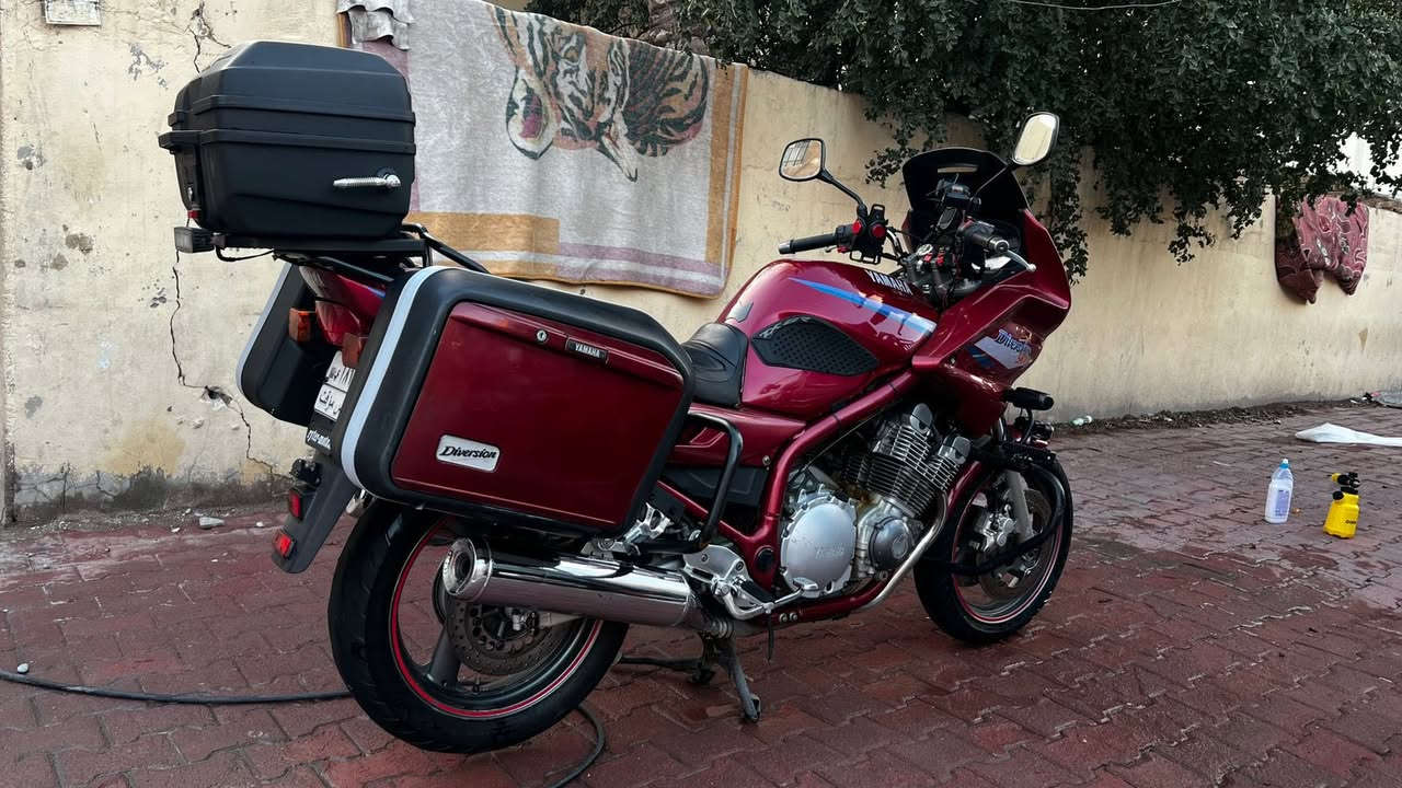 سلام عليكم 
للبيع ياماهه دفرسون 
دراجه بعده بوضع الشركه ومكفوله كفاله عامه 
دراجه مزوده جنط ودروعه
 وماسك جهاز وحاملت مي 
وشاحنه ولايت زنون اصلي 
دراجه جاهزه وكامله
 ملاحضه الدراجه بدون رقم فقط مكاتبه 
مكان الدراجه بغداد الحسينيه الراغب بشراء يتصل ***********
