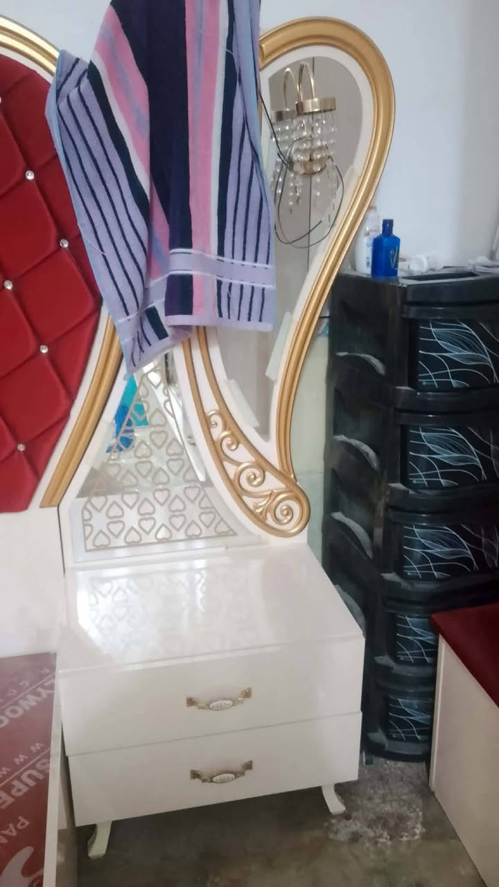 غرفة جديدة صار 6اشهر من ماخذيهة سعر950الف شراي خاص


**إذا كنت صاحب هذا الإعلان وتريد حذفه لأي سبب، رجاءا أرسل رسالة إلى الدعم الفني**
