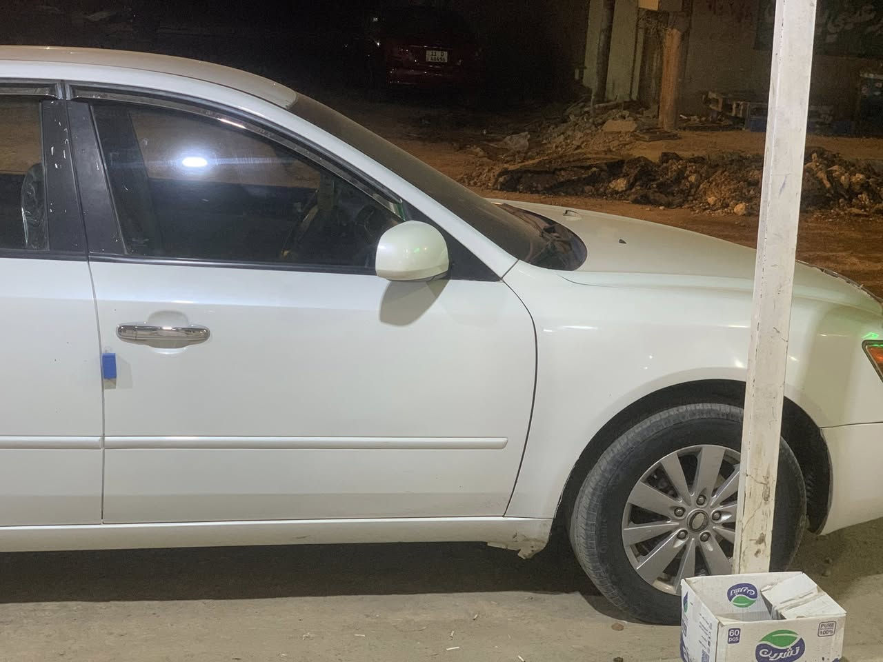 سوناتا ٢٠٠٨ امريكي لون ابيض رقم ديالى 

١-ضررها فقط بارد بالجاملغ الخلفي جهة السايق 

٢-بالعراق رش صفحة الصدر ( من وره طلقة تايهه والصباغ موحد اله لون فقط يعني ضررها بكد شبرر) 

٣-محرك ٢٤٠٠ خيرر من الله الدهن اصلي والمحرك بعده بحالة ممتازة والكير هم 

٤- السيارة اني مالكها الثاني يعني مامتعوبة 

٥- منظومة تبريد ومنظومة بانزين وفيت بم كله جديد 

صدرها بحالة ممتازة 

السيارة مامتعوبه ابد وبالعافية عالياخذها 

((تم تنزيل السعر ب١٠٠ مستعجل على بيعتها ))

***********
مكاني ديالى الخالص حي الزهراء
