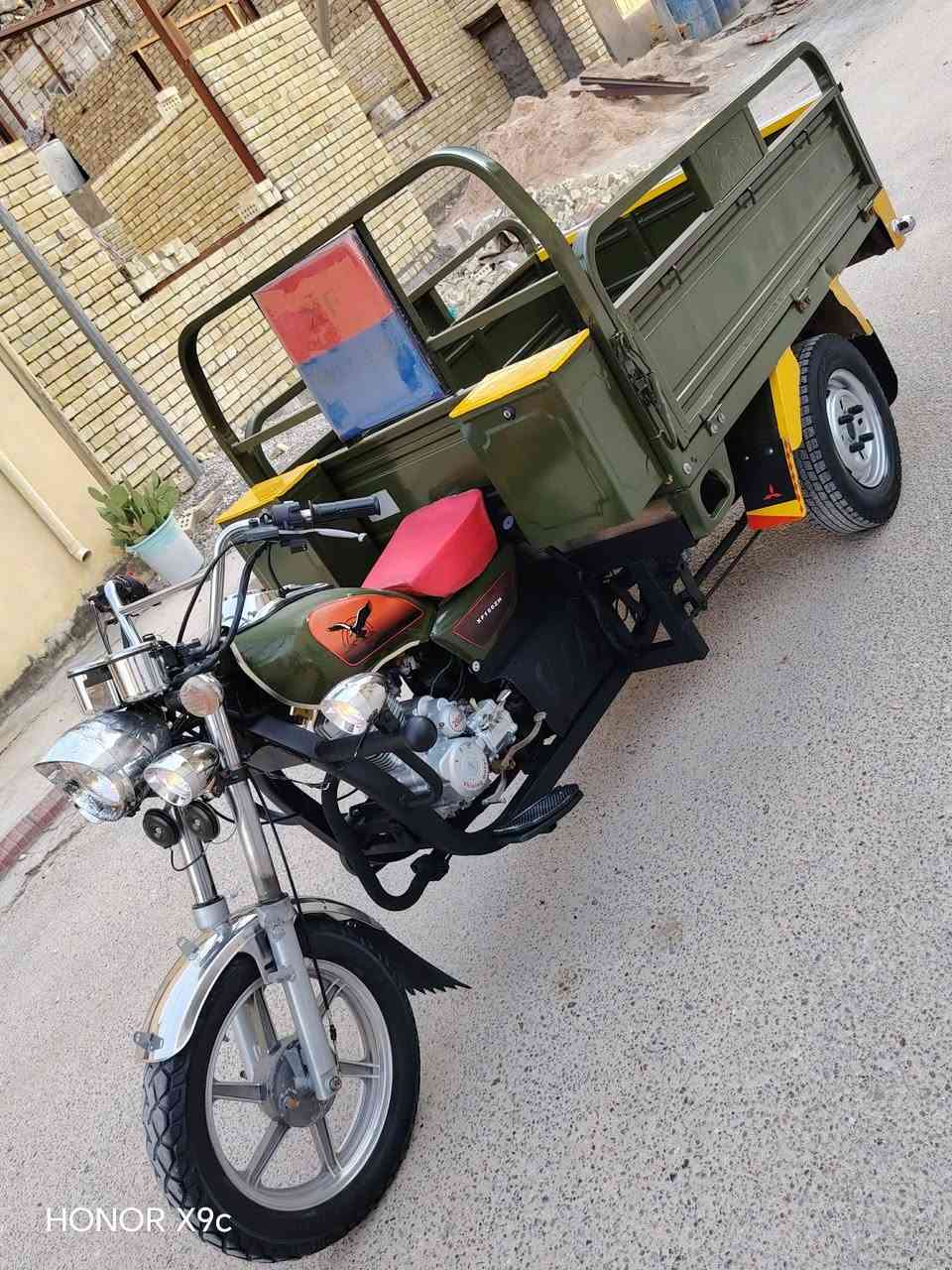 سلام عليكم ستوته جمره باب اول ورك عالي مامدكوك أوراق اصولي بليتتها بيها  اكاتبك وي الوكيل مديل 2021 وبيهه محرك 2021  شاصيهه وركبتهه مكفولات كفالة عامه لا لحيم ولامعجون بيهه تخم تاير جوبلس جديد كهربائيات كلهه جدد وشغاله دبلات شغاله نكره سلف ستوته مصبوغه حراري اثار جرد وصابغهه جماليه ستوته كلهه شغاله مابيهه اي نقص جاهزه مال جنيان كامله مكانهه بديوانيه***********
