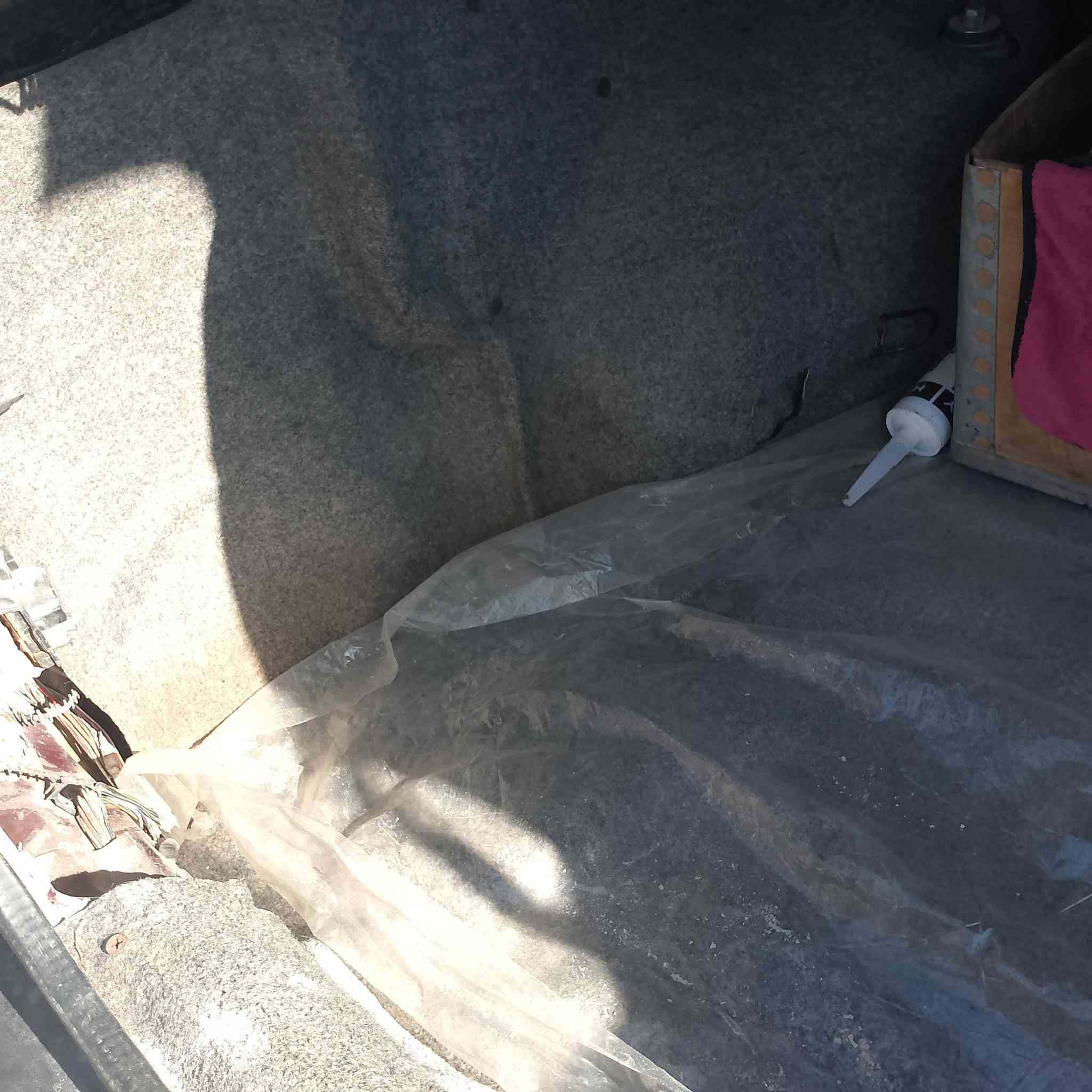 أوبل فكترا لون ماروني خمري
موديل/1990
المنشأ/ألمانيا 
محرك/1600
السياره باسمي تحويل مباشر رقم ديالى دولي جديد 
السعر/32 وبي مجال للطيبين 
رقم الهاتف/***********
