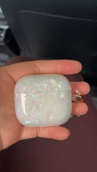 ايربودز ٤ • كفر ماركة