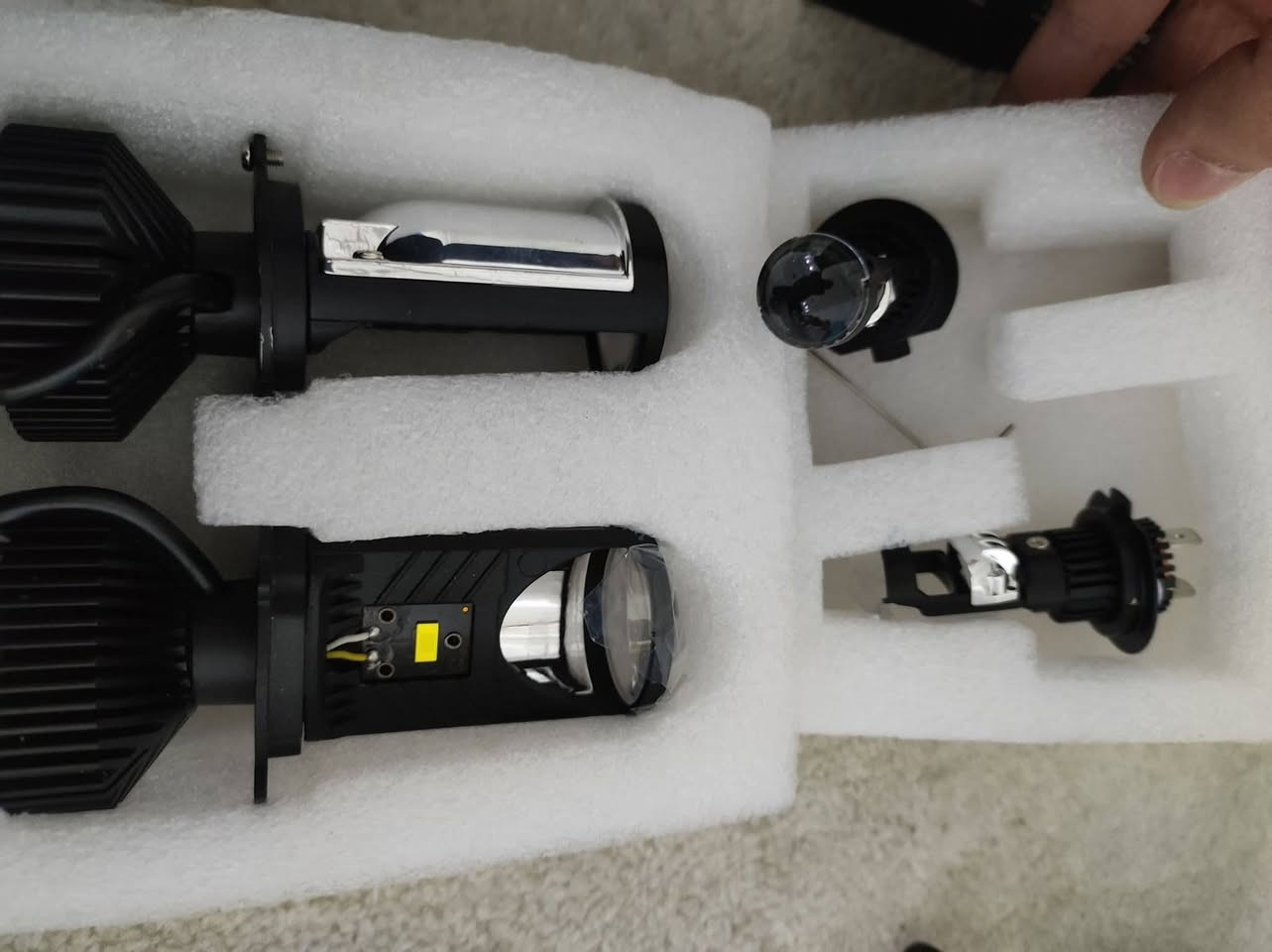 سلام عليكم اخوان
رجعنالكم من جديد
يعلن كماليات حسن  RT عن الرجوع من جديد وبقوى
عن تصليح وتبديل عدسات  لايتات السيارات وتصليح ليد الصباحي والاشاير الكترونية وبك لايتات اليد  متوفر محولات لايتات الزينون  البلادي 

متوفر جميع انواع السيارات  من ٢٠١٢ الى ٢٠٢٥
هوندا   كيا  امريكي 
موصل حي الوحدة
قرب جامع الصابرين.
***********  بيه واتس اب 
***********
