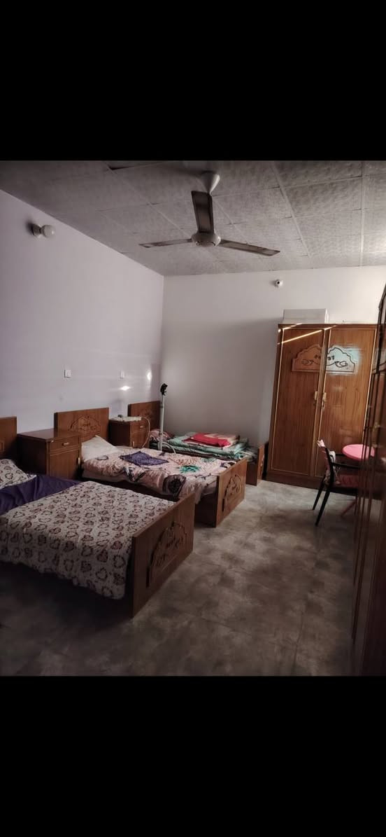 بيت طابقين في كربلاء البوبيات مساحه ٢١٠ متر طابو زراعي سند ٢٥ بأسمي بالطابو يحتوي على ٤ غرف نوم .تبليط وماء ومجاري السعر ٢٢٥ مليون ***********
