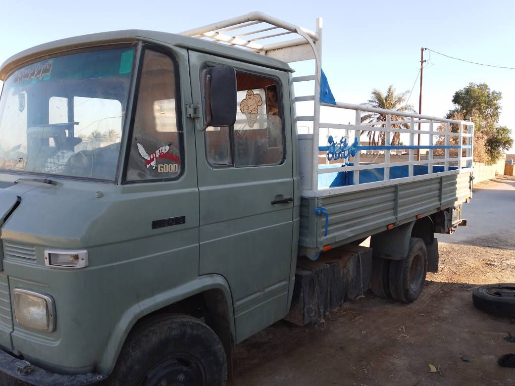 سلام عليكم خرسة للبيع موديل 81رقم بغداد تحويل ثاني يوم سنويه تنتهي 2027 السياره تخم تأير كير مكفول مكينه بيهة خيط بخار بسيط شاصي مكفول رقم شاصي واضح السعر 8مليون للاستفسار حصة الگاز 75لتر واسط الكوت قضاء الحي قرية جميله قرب مفرك الموفقيه ***********///***********
