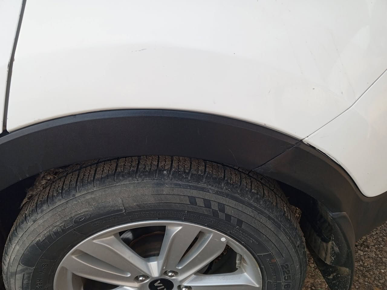 السلام عليكم
سبورتج موديل 11 بأسمي صبغ فقط هلال جاملغ خلف السائق السنويه انتهت هذا الشهر مكينة 2000 على وضع الشركه ممفتوحه  تخم تاير تبريد تدفئه سياره خير من الله مال جناي صار اكثر من سنتين عندي لا تنقيص لا بخار،، بابل جبله ،،السعر 140 رقم الهاتف ***********
