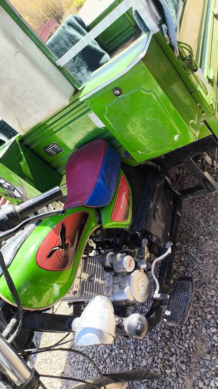 للبيع موديل 21 محرك 25 مكاني عون سعره 1800 وبي مجال 
***********
