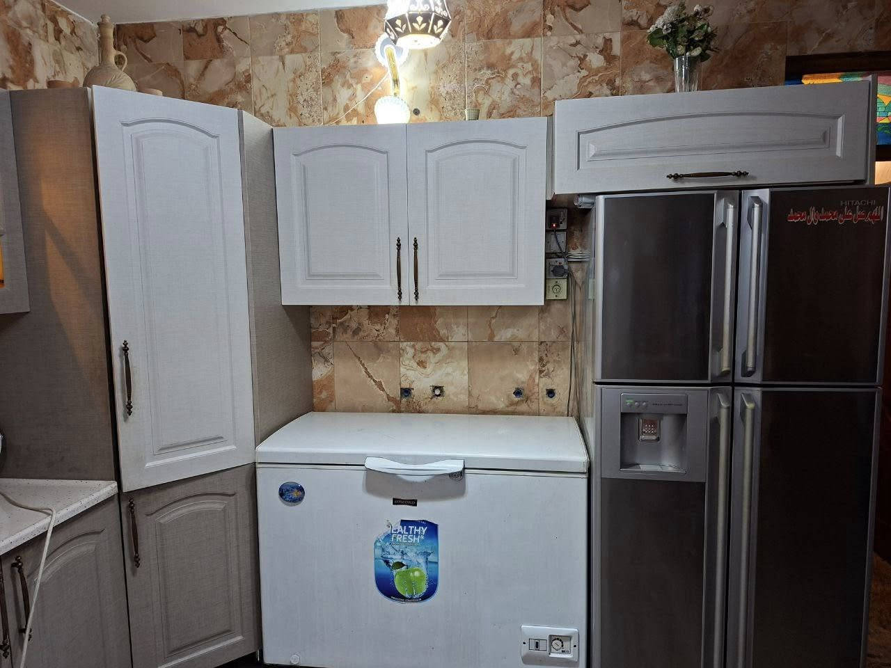 السلام عليكم كاونتر للبيع خشب درجه اولى مع مجمده حجم كبير مع طباخ نوعيه ممتازه الغراض نظيفه جدا الاتصال على الرقم *********** السعر على الخاص
