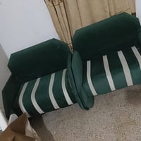 ميز مرايه نجاره أو قنفات عدد ٢ نجاره السعر ١٥٠ 07800054830