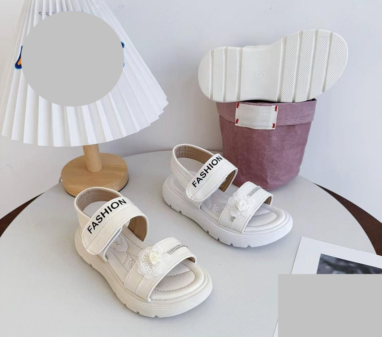 جديد الرفيف للاحذية
صندل طفله
القياسات  26-27-28-29-30
يتوفر توصيل 🚚 
كوت شارع الهورة مجمع ابن فنجان 
للحجز والاستفسار مراسلة البيج 
#واسط #كوت #الهوره_كوت #الهوره_واسط


**إذا كنت صاحب هذا الإعلان وتريد حذفه لأي سبب، رجاءا أرسل رسالة إلى الدعم الفني**