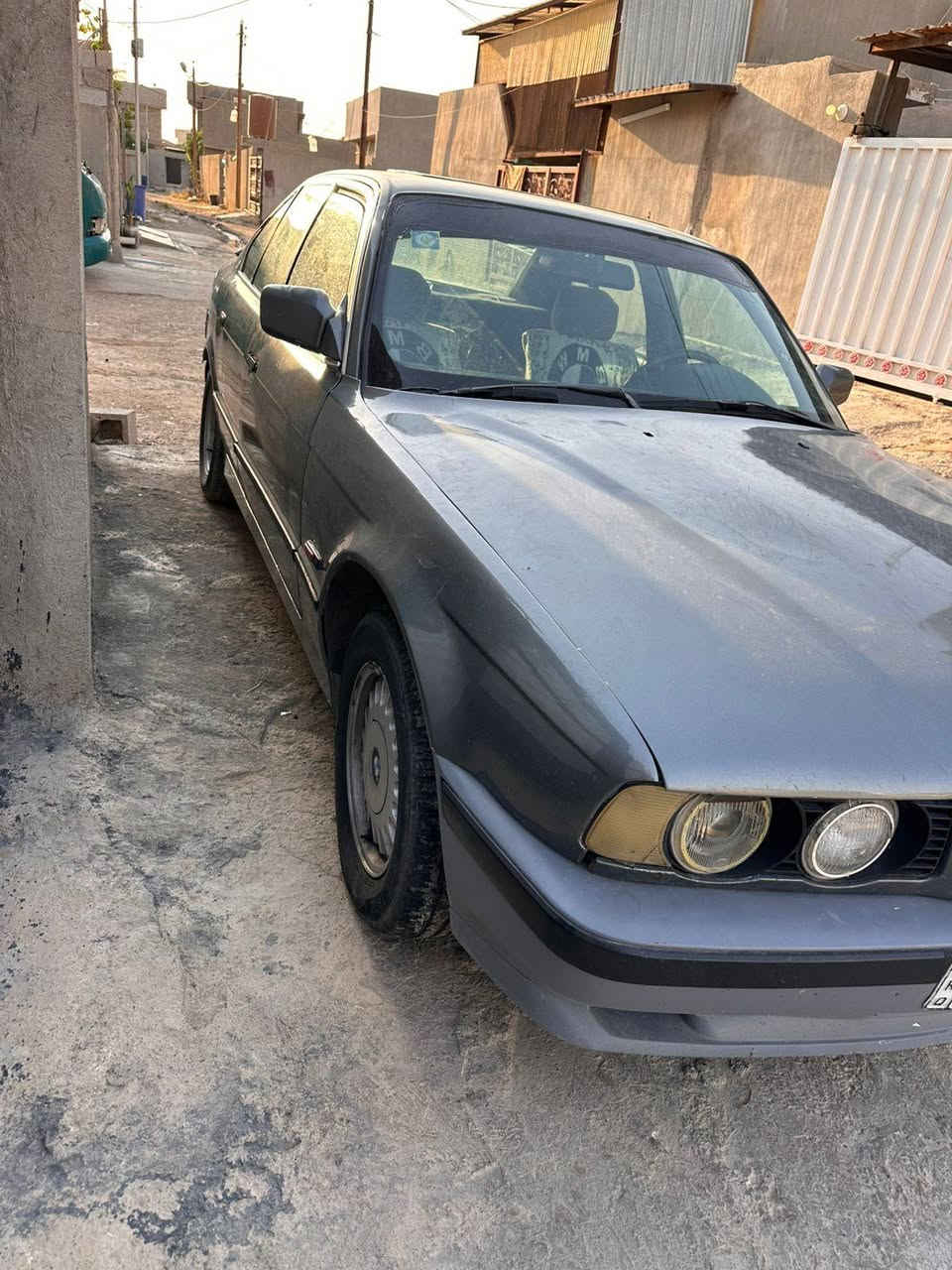 موديل 1992 رقم انبار 525 مسكر سياره نضيفه مكانه ابكركوك سعرهه 52 بي مجال رقم *********** كوشي شغال بل سياره
