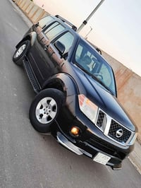 نيسان باثفندر • ٦ سلندر • ٧ راكب