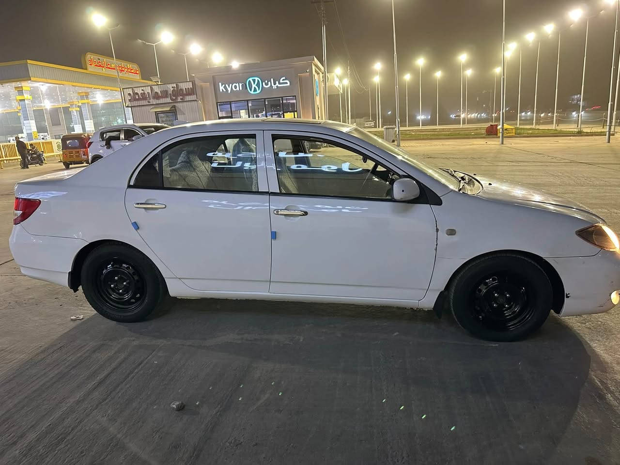 سلام عليكم 🫡 
بي واي دي F3 ك🚘
ير اوتوماتيك المرغوب 
 گير ومكينه بلادي 🚘
موديل2013 🚘
سياره كامله من كلشي مكينه  صدر رقم 🚘بغداد انكليزي🚘
مصبوغة حزام للجمالية 🚘
سياره دواخلهه حلوه 🚘
 مكان سياره بغداد الشعب شارع الصحة🚘
سعر 53 وبيهه مجال للاستفسار 🚘
🚘***********
