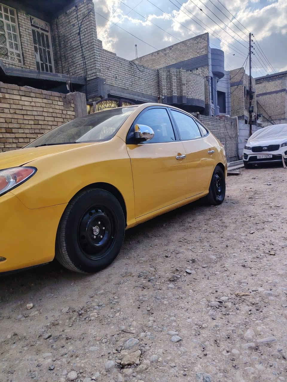 السلام عليكم النترة مديل ٩ حادثها جاملغ وبنيد مكينة ٢٠٠٠مكينة وكير جدد حاوي المكان العبيدي ***********
