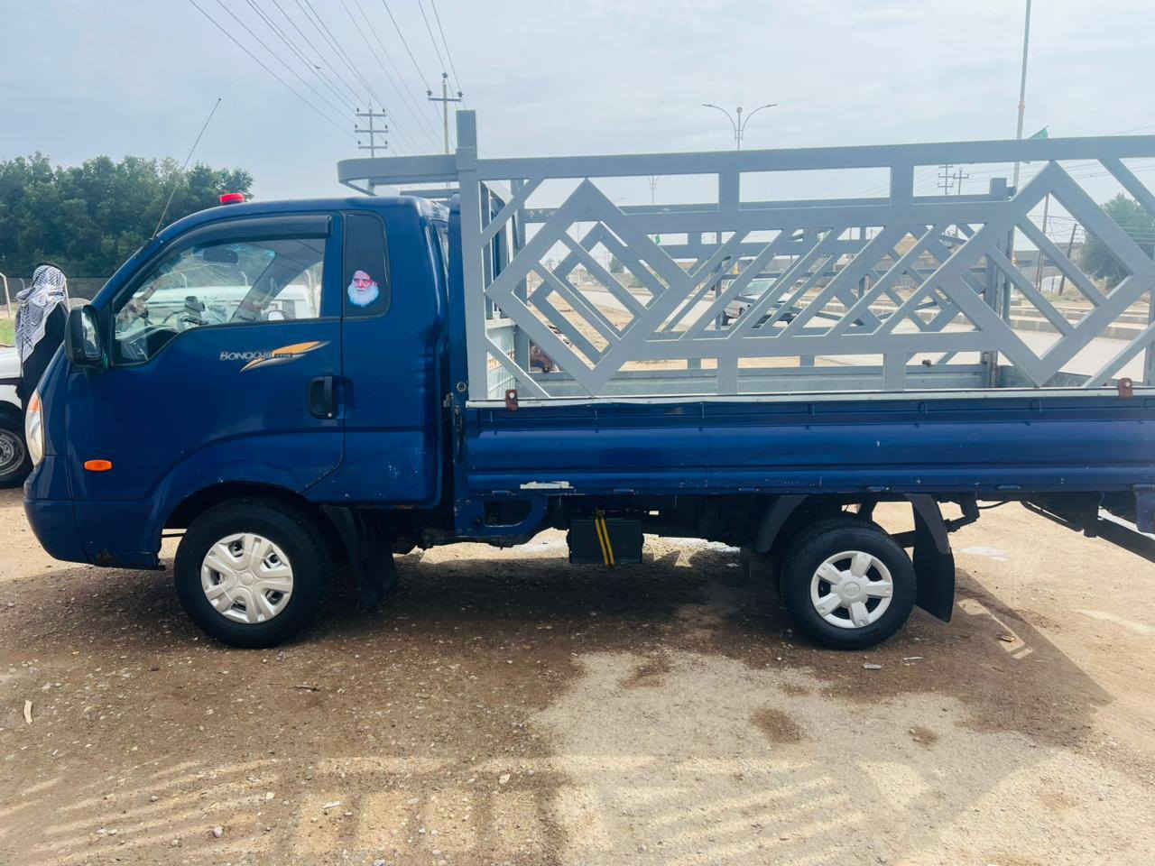 السلام عليكم
سياره بنكو مسكر سبلاين مكينه وكير جدد. حداديه. جديده  تخم تاير كارتون تبريد كهربائيات. كلهة شغاله محور تانكي 100لتر.  السياره جاهزه من الطول لطول. متوم شمالي دهوك. طبق الاصل. حصه كاز بكل العراق. 
السعر 55. بيهة مجال جدأ قليل 
للاتصال.  ***********
ملاحضه. مكلف. بل نشر 
العنوان ناصريه.
