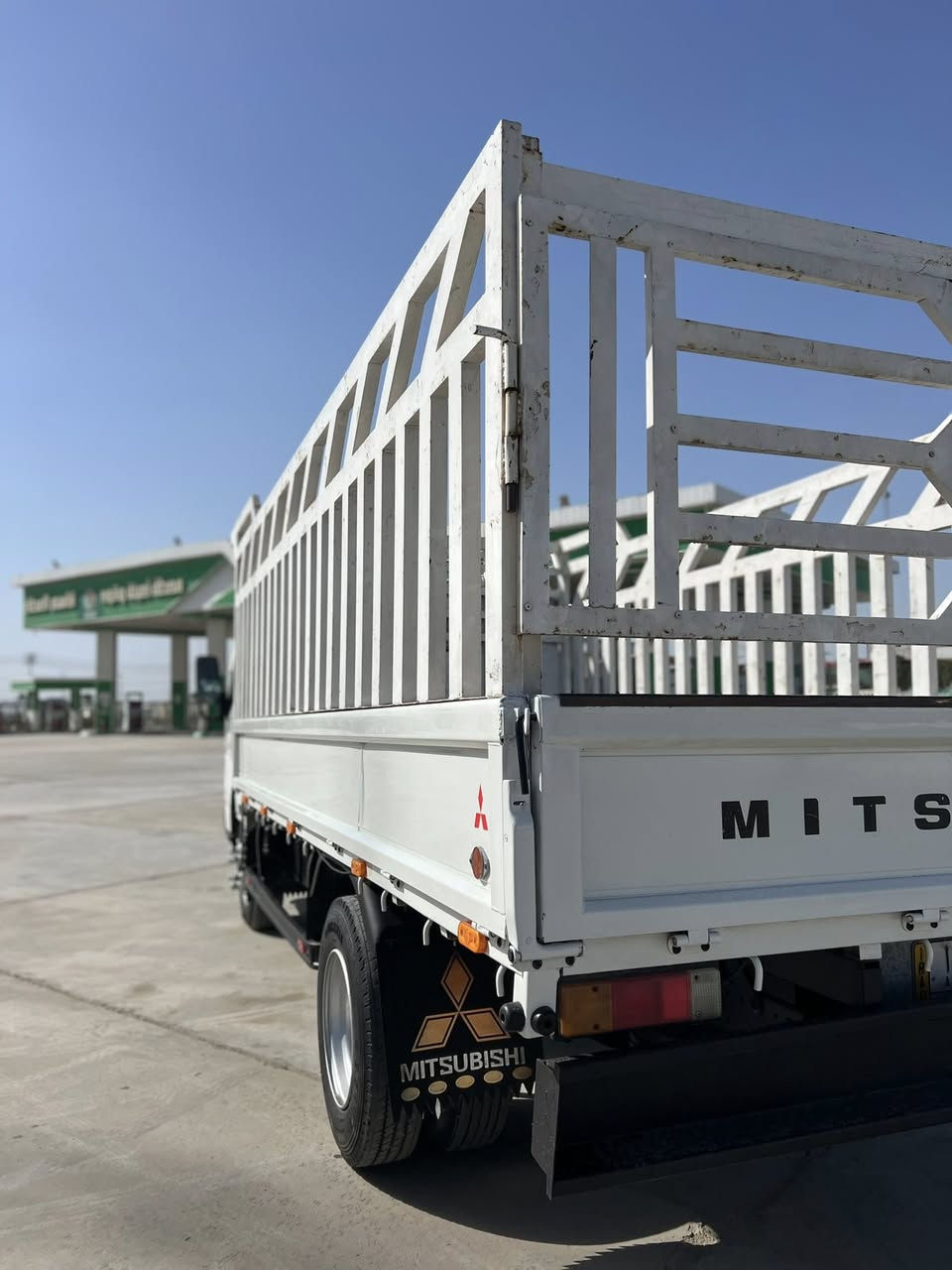 السلام عليكم كنتر 2016 كويتي
رقم نجف تحويل مباشر بسمي 
محجر وتحويره مكينه مشروطه لا تبخير ولا تنقيص 
السياره جاهزه للعمل ترهم((مراوس))
مكاني بابل ((السعر210 وبي مجال))
 للاستفسار  ((‭0782 186 1147‬))
