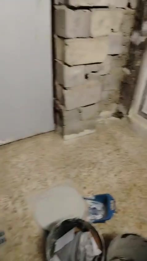 سلام عليكم بيت 100متر طابو زراعي سند 25 وكاله ام الصوره البيت بي نواقص قليل السعر 55وبي مجال الزعفرانية دور الشرطة قرب مولدت المصري ***********
