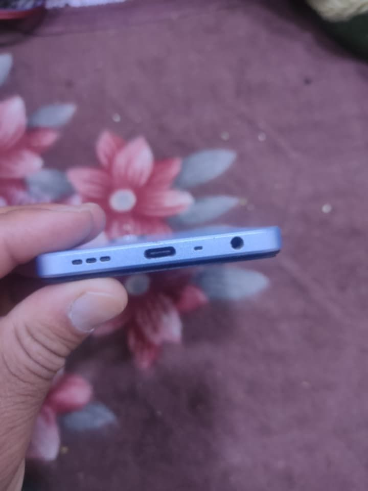 OPPO. A18 جهاز نضيف مامصلح ولا بي شي وكلشي موظح با الصور ذاكرتو 128 ورامو 4+4.. 8 هذا الفطر با اللسقه مو با الشاشه للمراوس


**إذا كنت صاحب هذا الإعلان وتريد حذفه لأي سبب، رجاءا أرسل رسالة إلى الدعم الفني**