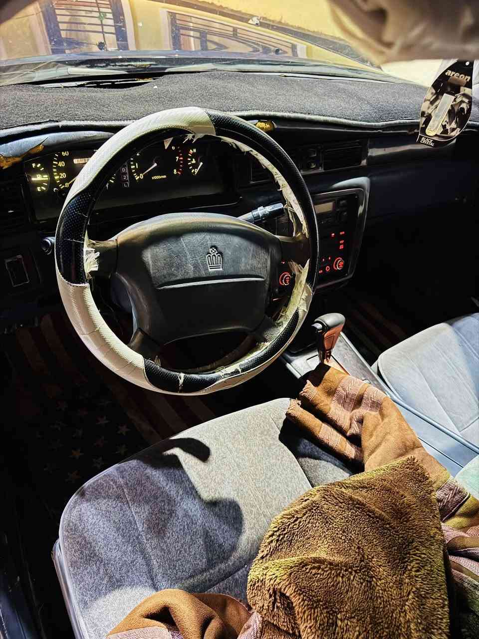 السلام عليكم
للبيع راس الثور رقم بصرة دولي الحديد مكفوله 

عيب شرعي واصوليات وكص ونقل مكفوله من اي ضربه قويه عدا دحكات قليلات 

مكينه وكير ٣٠٠٠ ففتي السيارة جاهزه للاستخدام

السعر ٧٥ بيع مستعجل 

المكان ناصرية للتواصل *********** موجود واتساب
