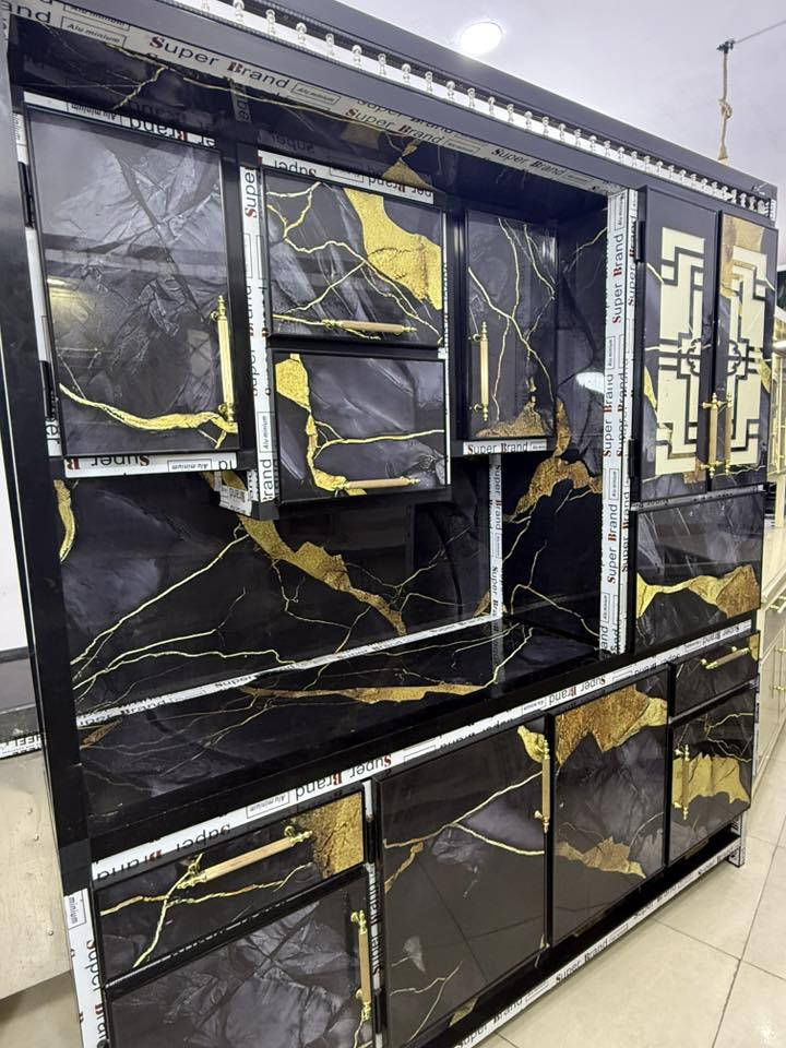 سيت مترين مستعمل شي جدا قليل
عارضينه ٤٥٠ سنكه مرمر متر ونص الي يريده يخابر على هذا رقم مستعجل على بيعته العنوان بغداد مدينه الصدر 
***********٥
