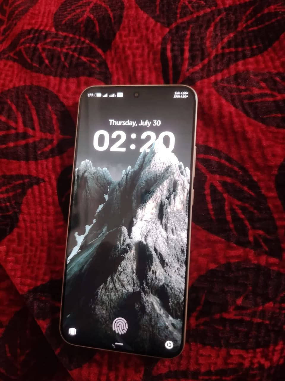 جهاز هونر HONOR X9D 5Gمستعمل شيء قليل كلش مكفول كفاله عامة 
متوفر مع جميع ملحقاته وكارتونته هم وياه 
الجهاز فول بطارية 8300 ويشغل ببجي 90 فريم
شاشة مسطحة وكامرات حلوه والجهاز الله شاهد لو ما محتاج فلوس ما ابيعه جهاز عمر 
سعرة 425 الف وبيه مجال قليل للشراي مكاني بابل الحمزه الغربي _خميسية
اذا تحب تشتري اتصل 
***********
