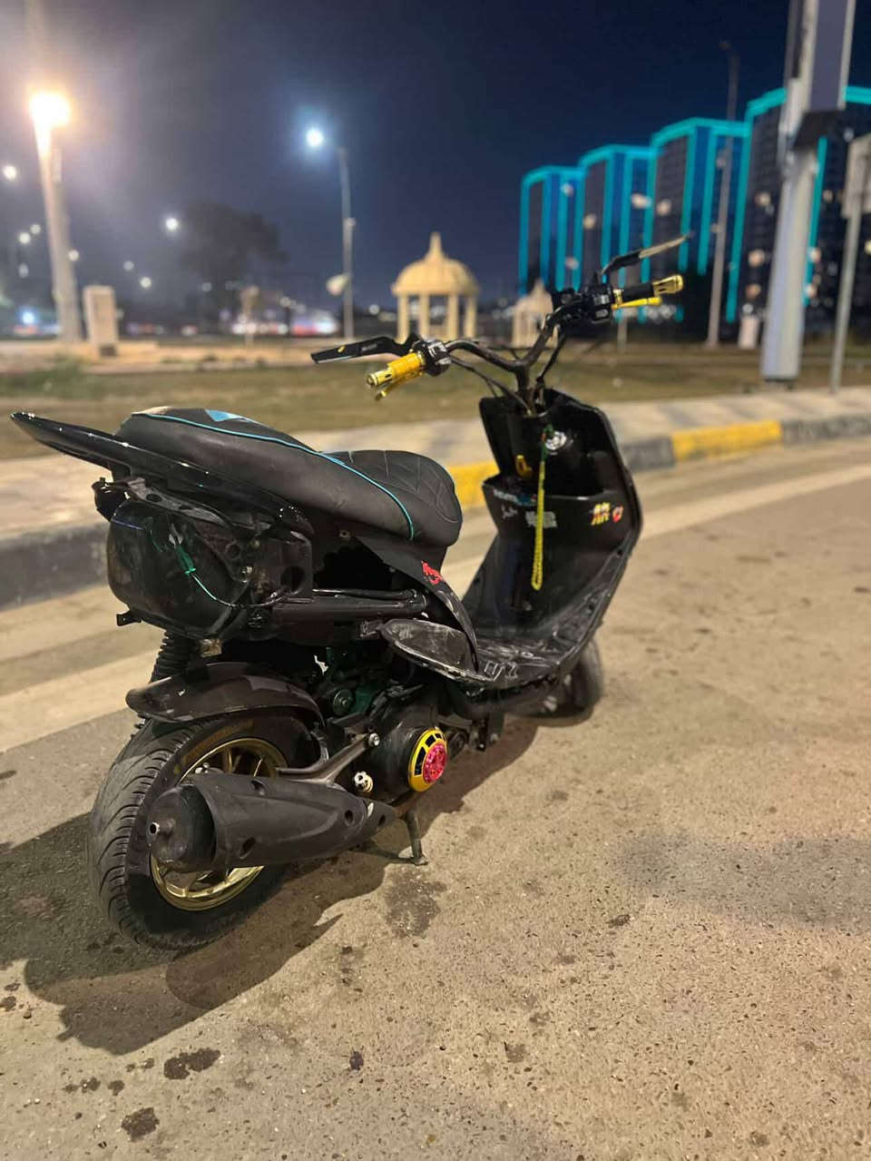 السلام عليكم عدله بلاديه مثل ما جاي تشوف السعر400 بها مجال حك الجايه مكاني بغداد الدوره متواجد واتساب وعاديه***********
