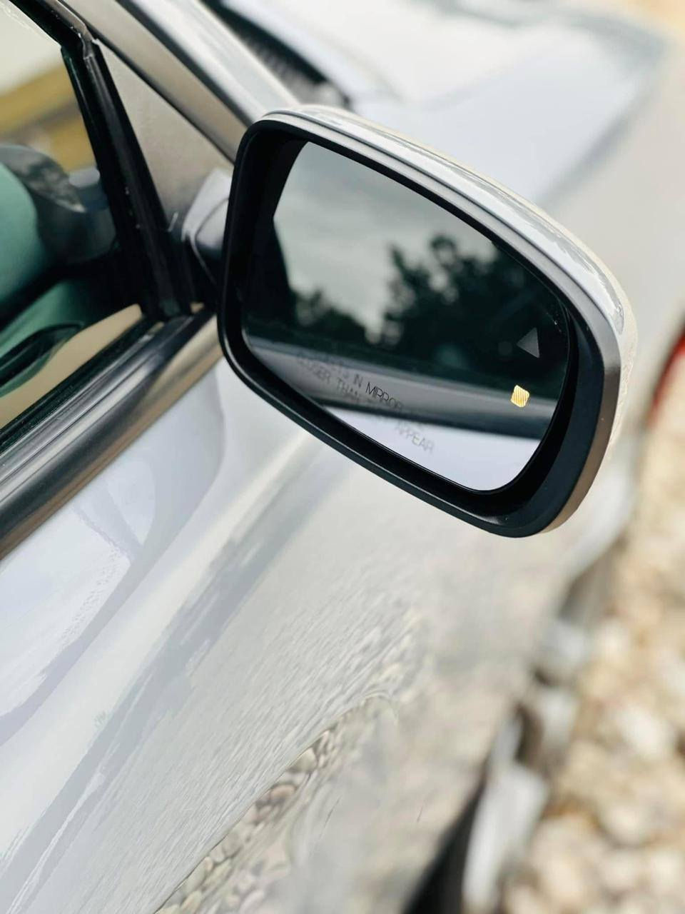 CHARGER GT جارجر جي تي
الموديل :2020 . (امريكي) .
اللون : سموك
العداد : . 39 الف ميل.
المحرك : V6. 3.6L .
حادثها بنيد سطحي وخشم الجاملغ بدون دواخل لغد وشاصي مكفول صور الحادث بالمنشور
السعر 245 ورقة وبيه مجال بسيط رقم اربيل بأسمي شرط تحويل
المواصفات :
* نقطة عمياء .
* مصابيح أمامية زنون .
* حساسات .
رادار خلفي .
* شاشه كبيرة
* سستم صوت الپاين
* مقاعد أمامية كهربائية
* ذاكرة لحفظ وضعيات الجلوس (ميموري) .
* مقاعد أمامية تبريد وتدفئة .
* مقاعد خلفية تدفئة .
* تشغيل عن بعد .
* تدفئة ستيرن .
* محدد سرعة .
* كاميرا خلفية .
* مرايا متحسسة للاضاءة العالية .
* كير شفتر بالستيرن .
وباقي المواصفات

عنوان: ميسان 
الرقم : ***********
