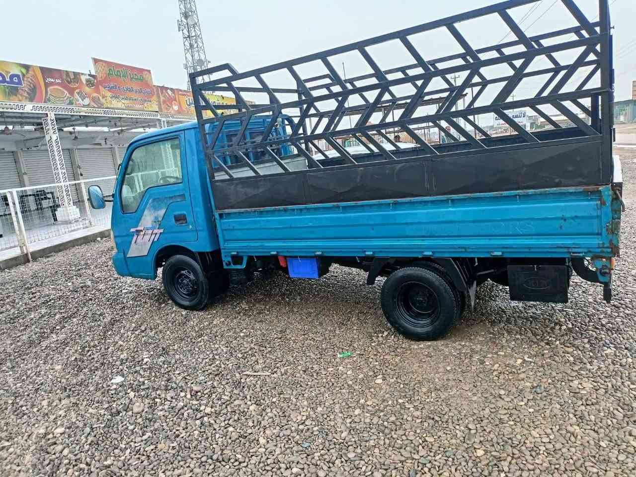 كيا بزون للبيع رقم نينوى دولي شرط التحويل
السيارة مكفولة كفالة عامه
كير محرك شرط حداديه خلفي امامي جديد
شاصي مكفول
السيارة جاهزة ماتحتاج مصرف
للاستفسار ***********
