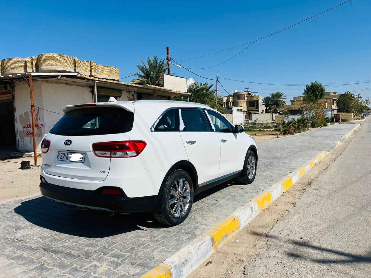 للبيع سورنتو ٢٠١٨ خليجي ٦ سلندر رقم واسط بأسمي مكفوله عدا بارد قليل بلباب  كشنات جلد جنطه كهرباء كشنات كهرباء سعر 220 وبيها مجال الاستفسار ***********
