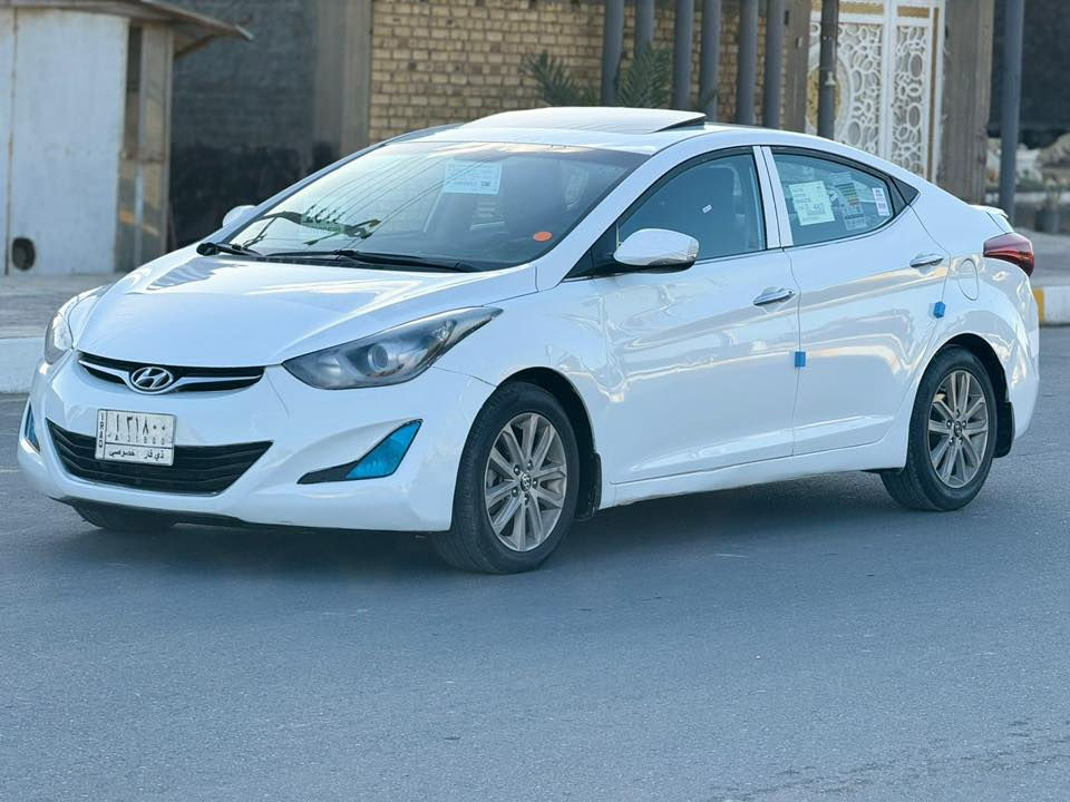 يا الله سلام عليكم انتره وارد خليجي موديل 2015حرهً تحويل ثاني يوم بسمنه بيها باب تبديل وبيها رشات صبغ بدون دواخل موصفات سياره فول 1ع1
فتحه 
شاير بل مري 
تبريد قطعتين 
شاشه كبيره 
بعد بيها موصفات حلوه سياره مكان سياره ناصريه 
شموخ سعر ب110وبيها مجال رقم ***********
