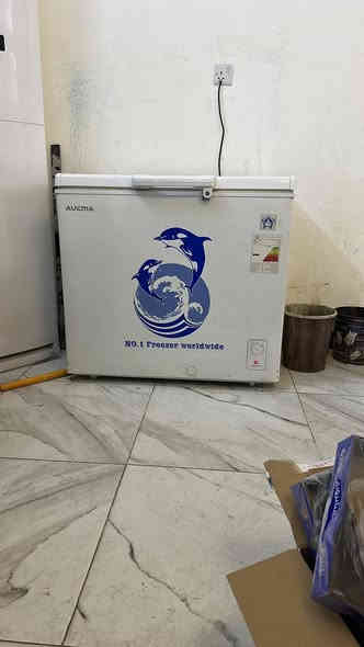 السلام عليكم
غراض للبيع مكان بغداد 
سبالت كنتوري 3 طن انفيرترا
منظومة كامرات 
منظومة اشتراك الرابعة الرياضية
بلازما حجم 55 عدد 4
كراسي عدد 70
ميز عدد 15
عارضات براد عدد ٢ 
مجمدة كبيرة عدد 1
خلاط عصائر ٢ جدد كارتونة ١ مستعمل
سنك غسل عدد 2
مستلزمات المطبخ كامل 
ميز بليارد سوبر ماستر دبل شاصي عدد 2
منظومة  انترنت كامله نوعية راوتر ديكو ٣ قطع
اعلان ضوئي
بارستا مرمر  + mdf قياسها ٦ متر وممكن تتقطع
راسلني واتساب ***********
