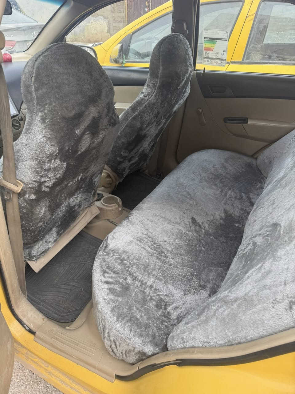 سلام عليكم بسبب الوعد الكاثبه أعيد نشر 
اافيو 2010صفره شركه عامه
بيها جاملغ امامي وبنيد فقط
مكينه1400 كير عادي
رقم نكليزي سنويه 2028
سياره بسمي 
شاشه تاب الأصلي 
تايرات خطه ارقه نوعيه بل سوك
ويل  حجم 14 
اخوان سياره مال جناي بياع شره تعذرني مابيع
مكاني نجف سعر سياره 53بيها مجال
مامتواجد عل نت

***********
