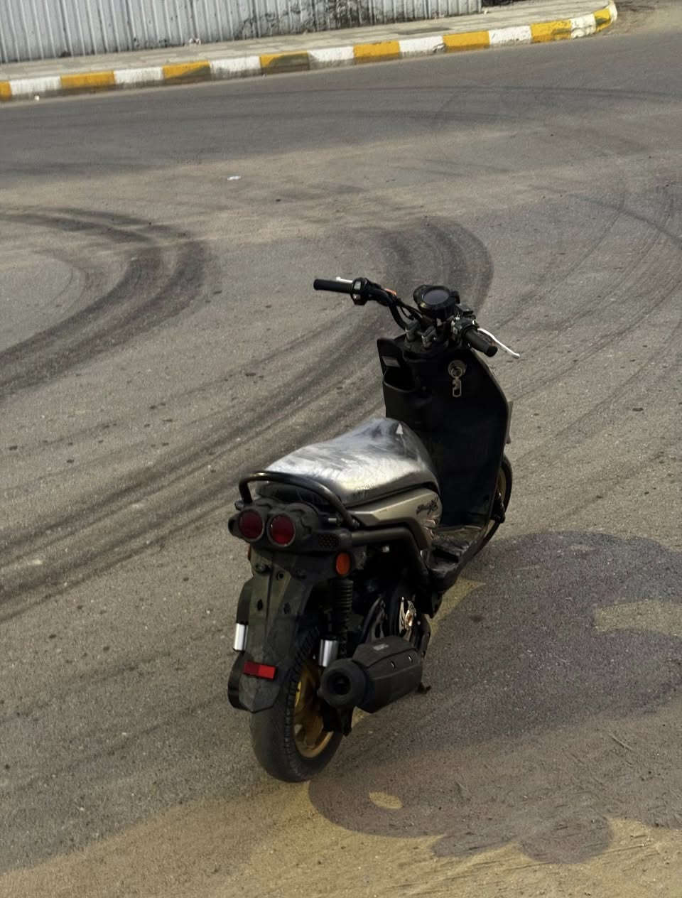 سلام عليكم دراجه سكنس موديل 2014 الدراجه رمبه منزله دراجه بلاد لكن بس دبل مالته اجه وياه مزود وال واقيه مالته اجت دراجه شلعه ومعدل ودراجه مداريه دهن لكمولي وبانزين محسن وسوبر دراجه من معرض زيتون ماخذه كلشي شغال بيه 

عنواني الناصريه مركز


**إذا كنت صاحب هذا الإعلان وتريد حذفه لأي سبب، رجاءا أرسل رسالة إلى الدعم الفني**