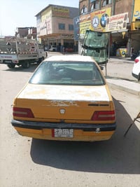 للبيع مستعجل بيجو405 مامطلوبه السياره شغاله بس بيه صوت بل مكينه ابيعلك...